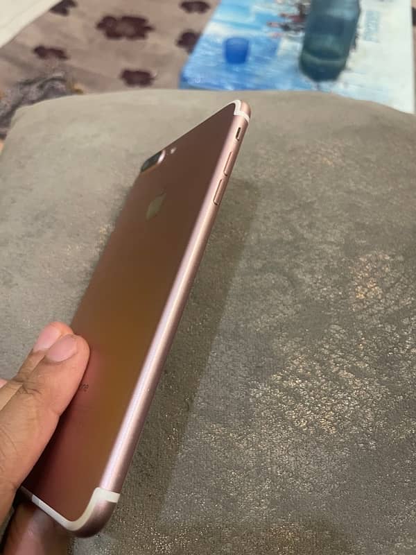 IPHONE 7 plus Scratch less 5