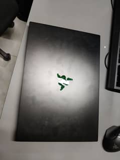 Razer Blade 16 2023 13th gen i9 4070 Gaming Laptop