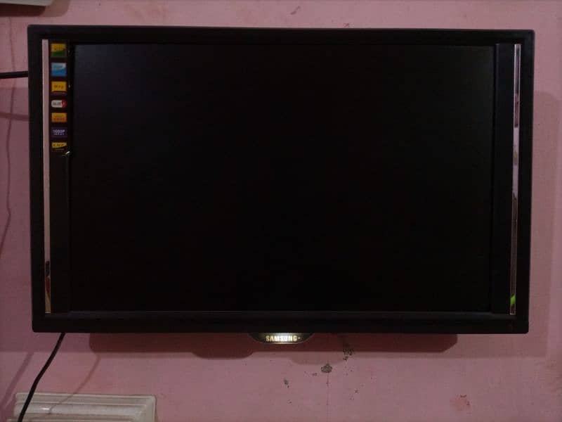 28" Inches LED TV Simple 4