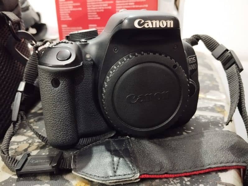 Canon EOS 600D Camera 7