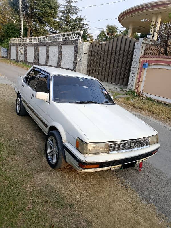 Toyota 86 1986 4