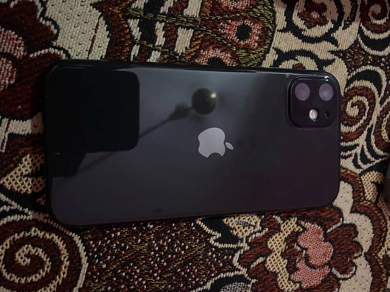 iPhone 11 6