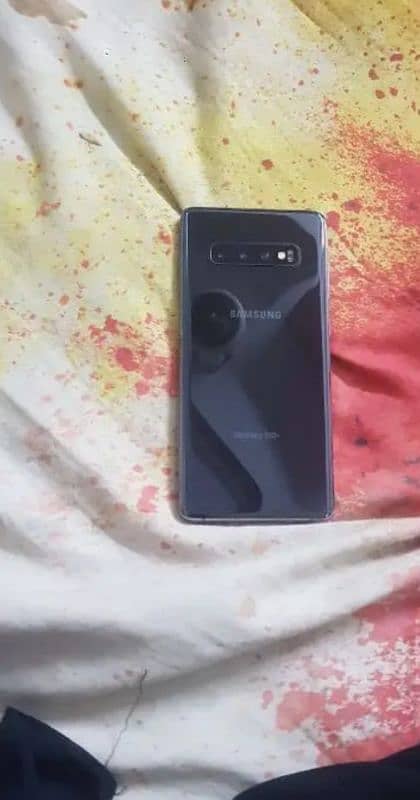 S10 Plus 3