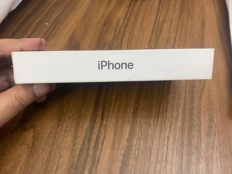 Apple iPhone 16 Black Color 256GB Box Pack 1