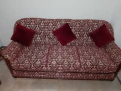 I am selling 5 seater sofa set