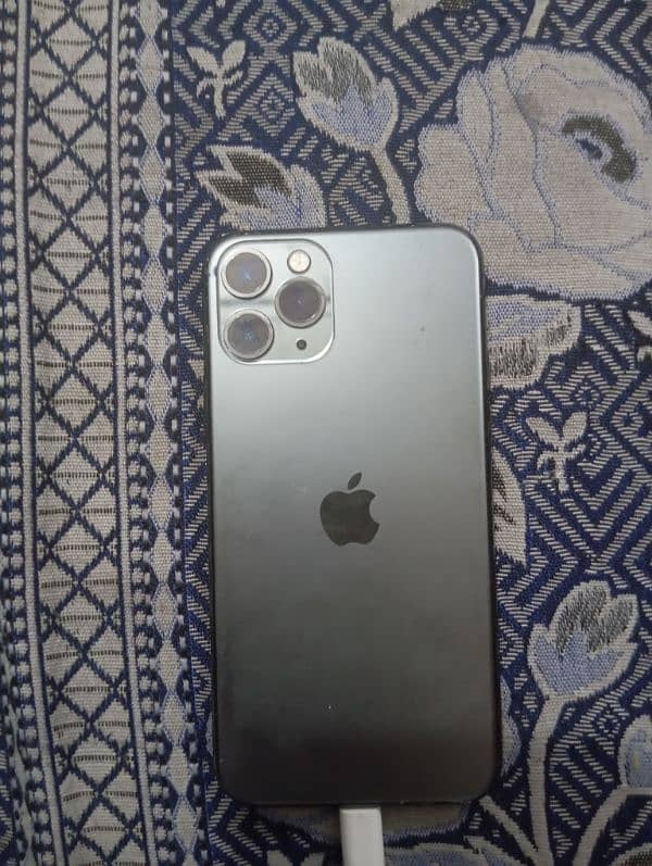 I PHONE 11 PRO 256 GB *E - SIM WORKING * 0