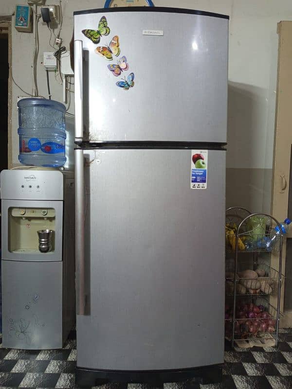 Electrolux refrigerator good condition 3