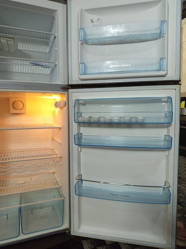 Electrolux refrigerator good condition 5