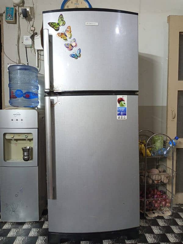 Electrolux refrigerator good condition 6