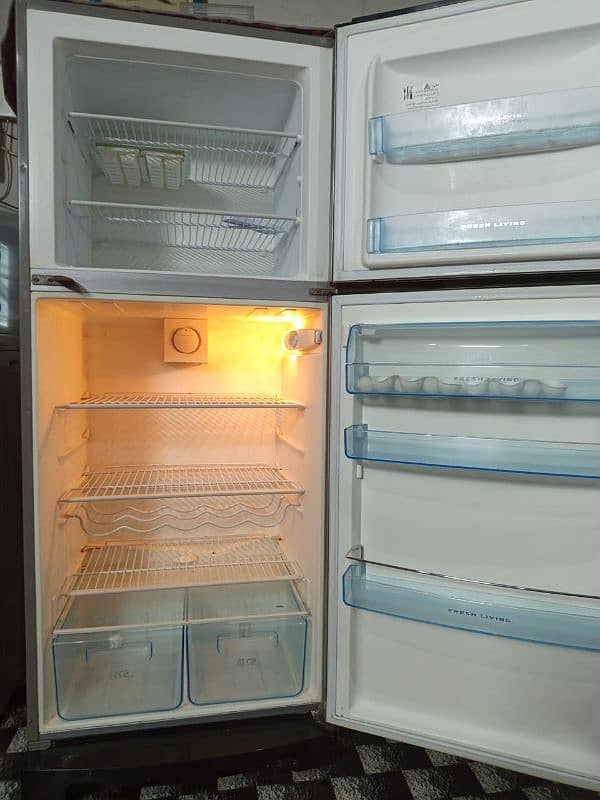 Electrolux refrigerator good condition 8