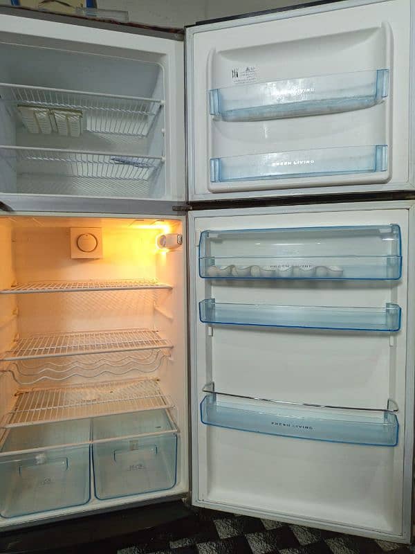 Electrolux refrigerator good condition 9