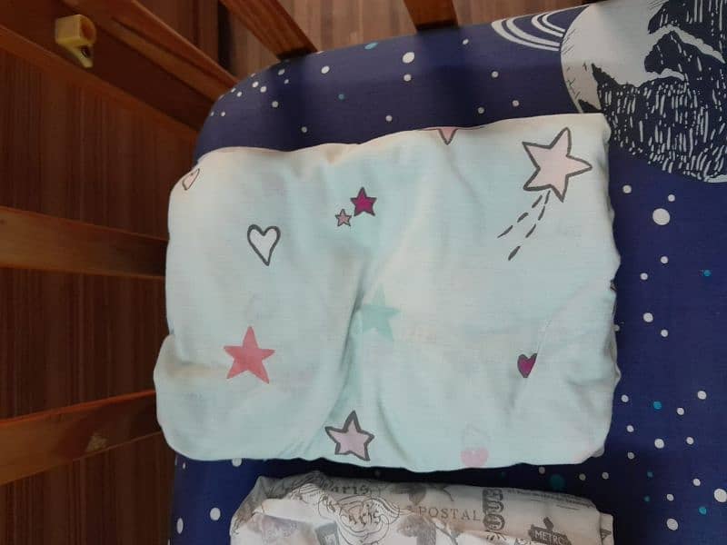 Baby Cot plus Bedding 11