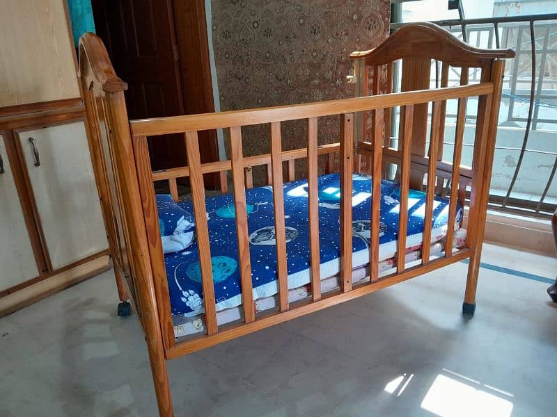 Baby Cot plus Bedding 0