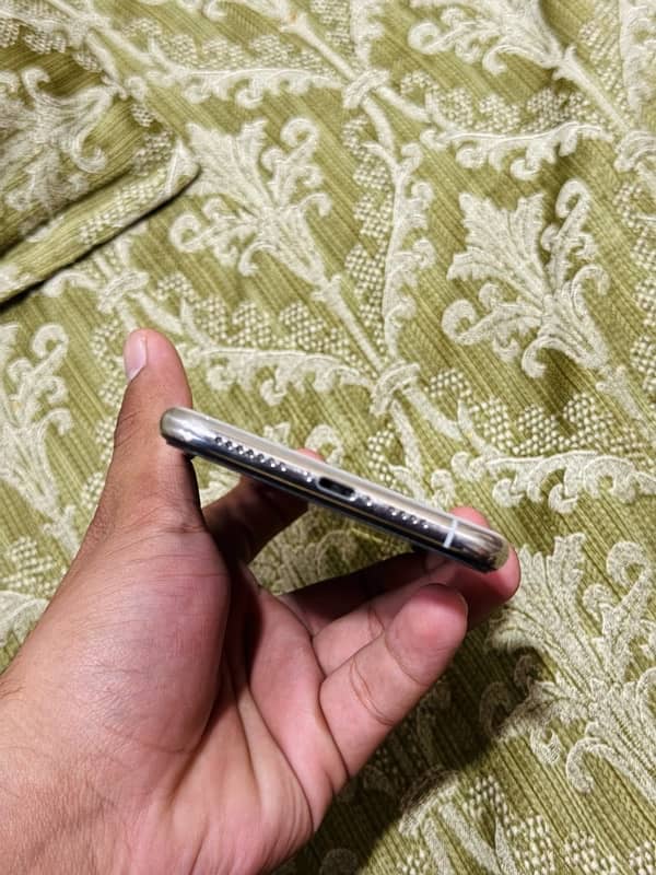 iphone xs max pta 4