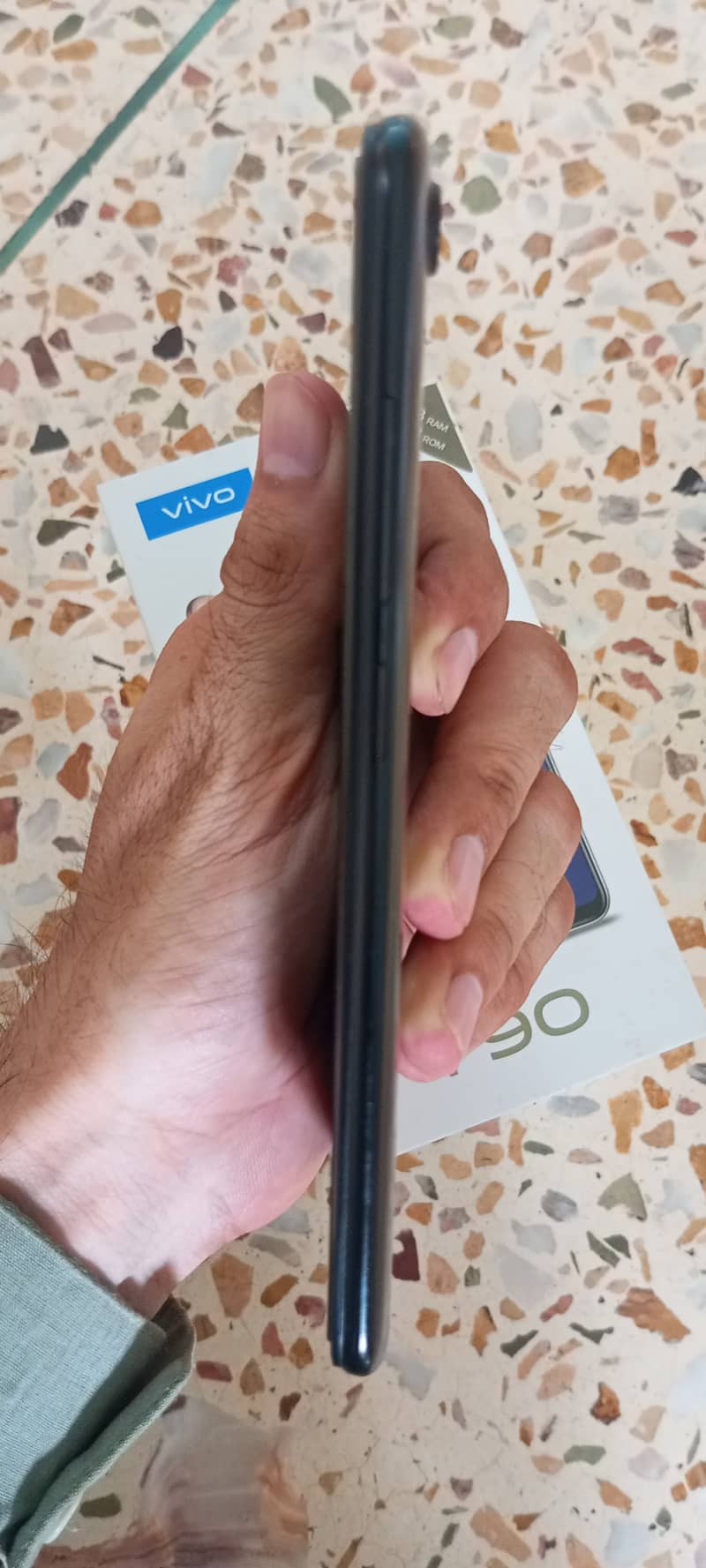 Vivo Y90 6