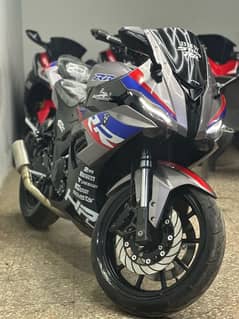 bmw 1000rr 2024 model 400cc ( double cylinder )