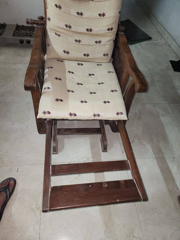 Rocking Chair 0