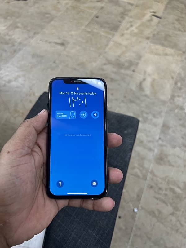 iphone 11 pro 2