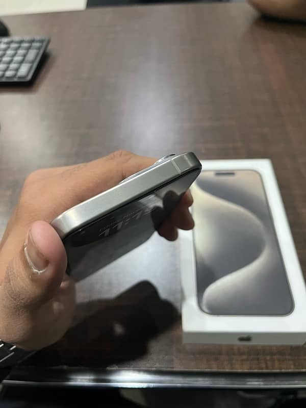 iPhone 15 pro 256gb 1