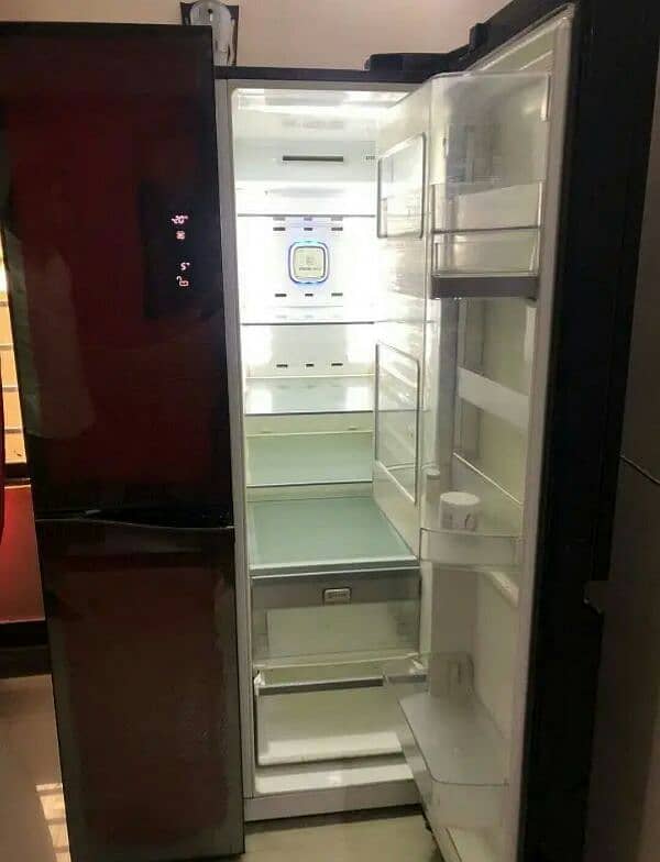 good condition double door fridge 1