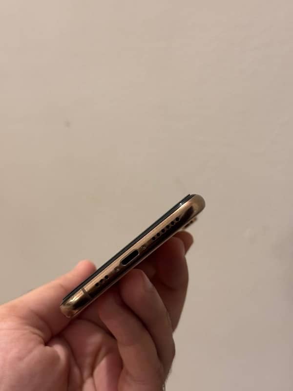 IPHONE XS (PTA APPROVED) 3