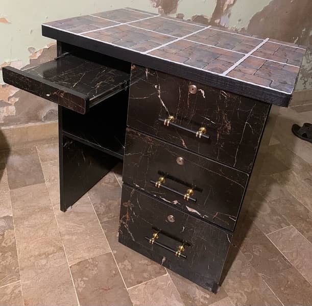 Luxury Computer Table with Lockable Drawers - Black Marble Design 3