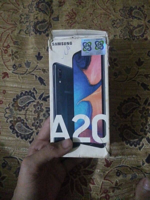 Samsung A20 pinal on nahi hai PTA Aproof hai Our Box Be hain 10/8 Okey 0