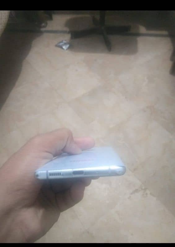 Samsung s20 plus 8gb ram 128 gb rom 1