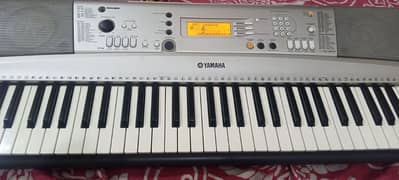 Yamaha PSR E313 Professional Yamaha Piano Keyboard Casio Roland Korg