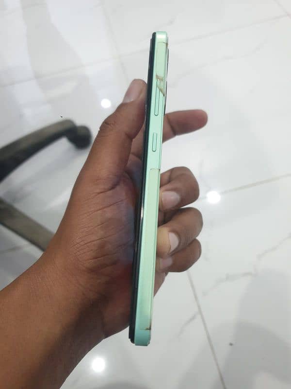 infinix Smart 7 2 plus 2 ladies hand use 0