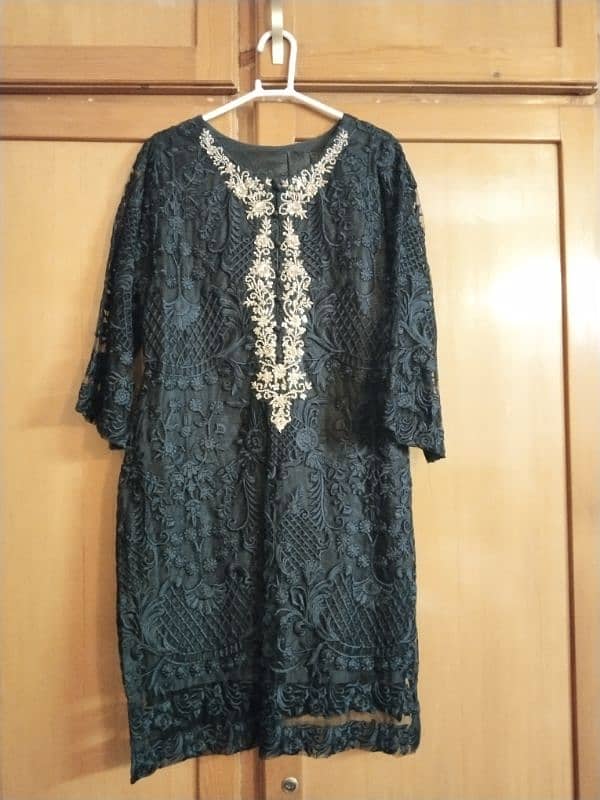 fancy embroidery suit 3 piece dress. Agha Noor 2