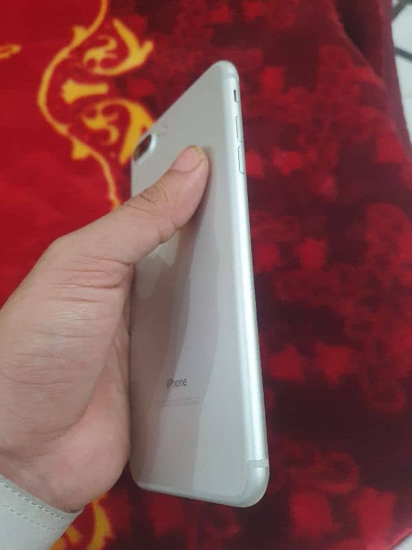 iPhone 7 Plus 256GB PTA APPROVED Good Condition 6