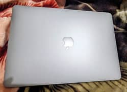 Macbook pro 2018 13 inches 16/512 Urgent sale