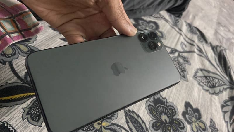 Iphone 11 pro max 2