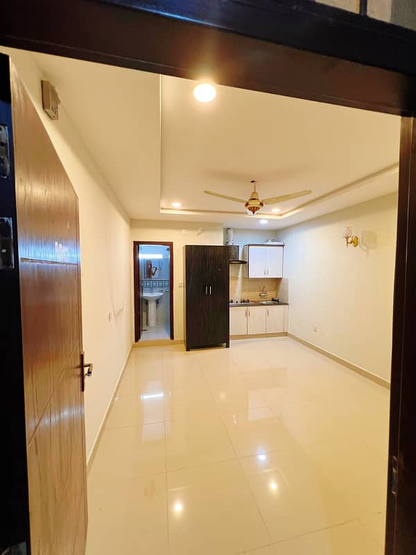 Studio Apartment Available For rent Gulberg Green Islamabad 5