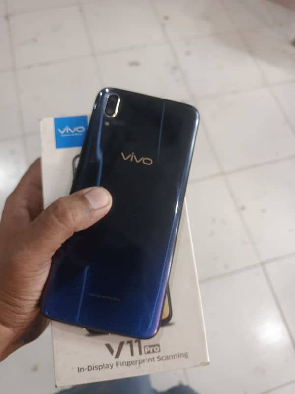 vivo v11 pro. . . 6/128gb. . . official pta approved 1