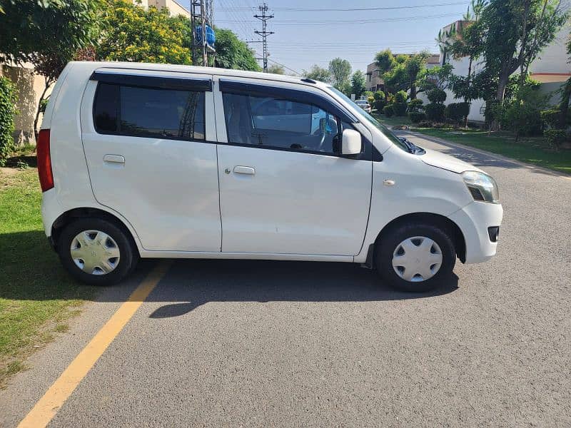 Suzuki Wagon R 2017 3