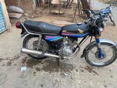 Honda 125 2010 model Punjab sialkot no for sale Whatsapp 03165776834