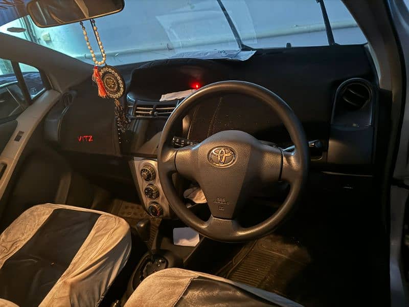 Toyota Vitz 2005 2