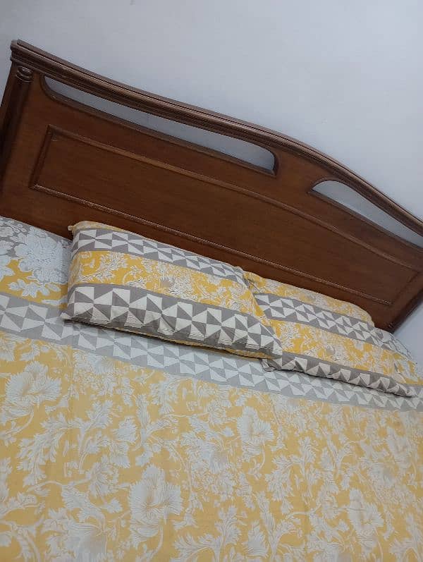 double bed with mattress 0