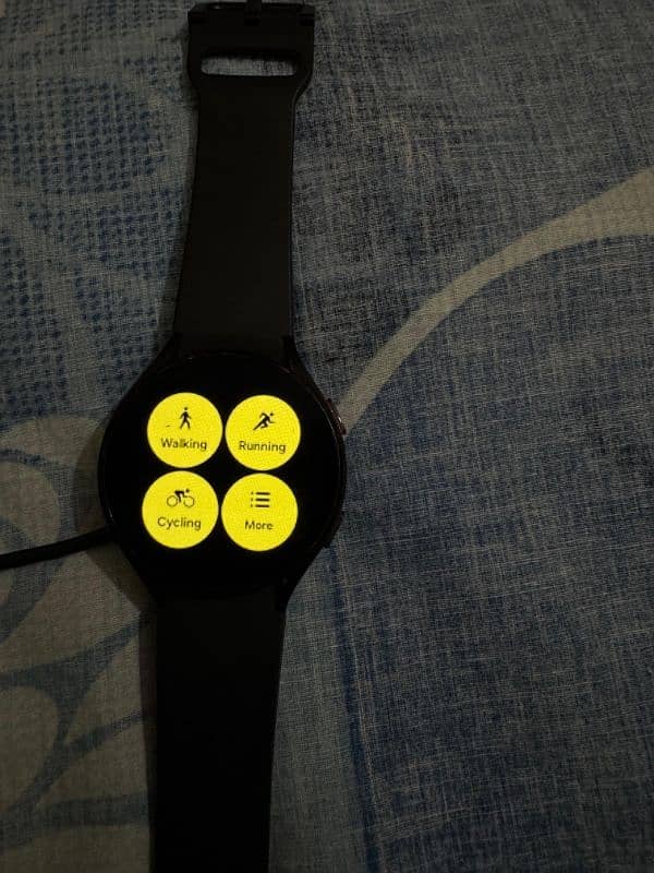 Samsung Galaxy Watch 4 4