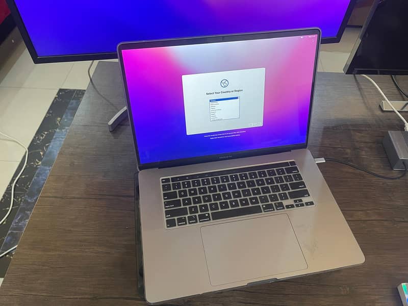 16" MacBook Pro i9 | USA Model 2019 (A2141) | 16GB RAM & 1TB Drive 1