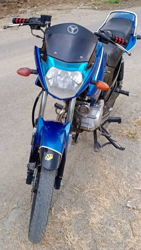 Yamaha YBR 125 2017 Blue 2