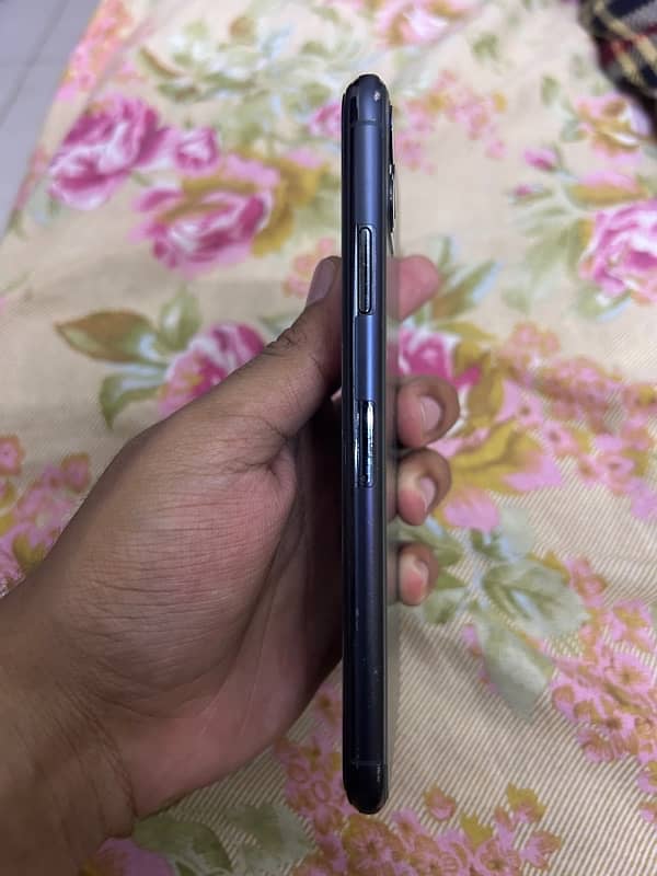 Apple iPhone 11 Pro Max 64GB Non PTA Factory Unlock 3