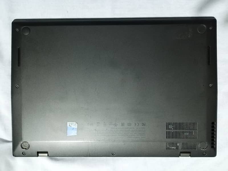 Lenovo ThinkPad X1 Carbon 5th Gen 4