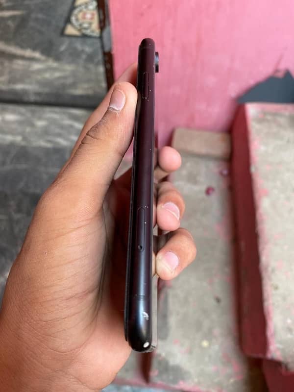 I phone XR non PTA factory unlock 4