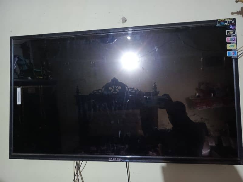 Android LED TV 43 inch HD 3 months used 1