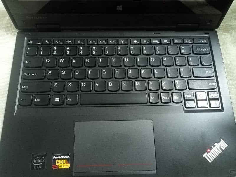 Lenovo Thinkpad yoga11e - Touch 360 4