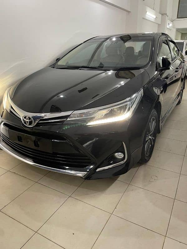 Toyota CorollaAltis Grande 2018 1