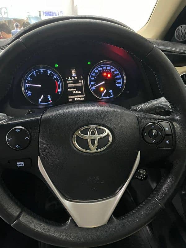 Toyota CorollaAltis Grande 2018 7